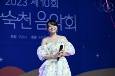 제10회 구리시 왕숙천 음악회, 시민들 환호 속 열려