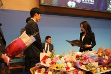 훌랄라참숯바베큐치킨, 칼빈대학교 하반기 장학금 수여