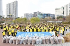 하나님의 교회, 수원 일대 공원들 정화…도시숲 돌봄에 나서