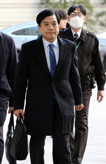이성윤 '불법 출국 금지 수사 외압 혐의' 2심 무죄
