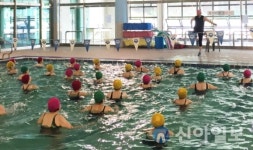 대전학생교육문화원, 소외계층 대상 디딤돌‧희망드림 수영교실 운영