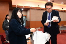 진주시, 30개 사전투표소 현장 점검
