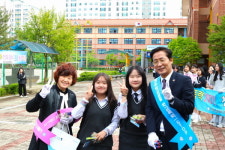 익산교육지원청, 합동생활지도·학교폭력예방·교통안전 캠페인 실시