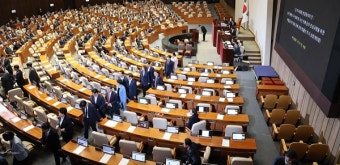 '채상병 특검법', 野 주도로 본회의 통과… 막판 강대강 대치