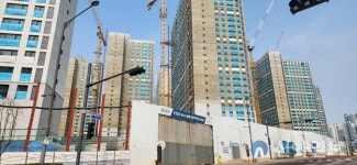 붕괴 사고 1년 검단 LH 아파트 철거 범위·시공 일정 여전히 미정