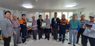 포스코 화성부, 중앙동 관내 경로당 수박나눔 실천