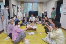 포항 송도해수욕장 상가번영회, 경로당 10개소에 치킨 후원