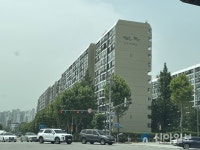 서울 아파트값 29주째↑…관망세 강해지며 상승 폭은 유지