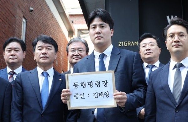 국회 운영위, 대통령실 참모 22명 고발 결정대통령실·경호처 증인 22명 고발, 불출석 사태 심화