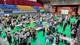 신영재 홍천군수, 2024년 홍천 청소년진로박람회 다드림 참석