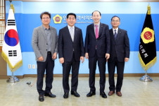 정해권 의장, 인천지역 건설경기 활성화 논의