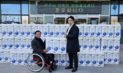 테일러퍼피, 진주시복지재단에 성품 150만 원 상당 기탁