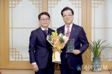 조원휘 대전시의회 의장, 농업협동조합중앙회 감사패 받아