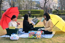 하남시 미사도서관, “공원에서 봄날의 책 나들이 즐기세요”
