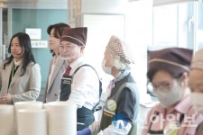 춘천시, 춘천남부노인복지관 경로식당 배식 봉사