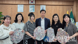 예람중학교, ‘따뜻한 마음 방석’ 독거 어르신께 전달