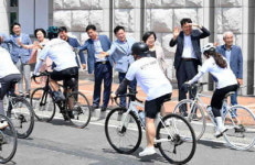 진주시 대학생, 자전거 국토 대종주길 올라