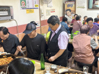 신경숙 홍천읍지역사회보장협의체 민간위원장, 독거 어르신들 초청해 정성의 시간 보내
