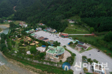 폭염 속 여긴 14도 정선 화암동굴, 여름 관광지로 인기↑