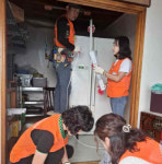 진주시 상봉동 지사협, 취약계층 LED전등 교체·전기 안전점검 봉사