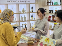 aT, 경주 APEC 현장서 경북 K푸드 띄운다