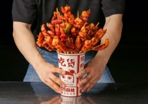 청춘에프앤비 박진완 대표, “K-푸드에 마라 즐거움 더한다” 링링마라꼬치로 新꼬치문화 연다