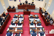 밀양시의회, ‘제269회 제2차 정례회’ 마무리… 2025년도 밀양시의회 페회식 가져