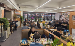 남도보쌈짚파주와동동점 | [강동완의 탐방] 짚불향으로 완성한 남도식 한 상…남도보쌈짚 잠실직영점 가보니