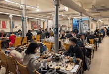 [강동완의 탐방] 무등소갈비, 잠실직영점…즉석양념 숯불갈비 내세워