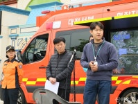 [포토] 늑구 마취 과정 설명하는 진세림 수의사