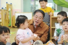 정승 식약처장, 구로구민어린이집 방문