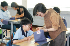 밀양시규방공예연구회, 관내 중학교에서 재능기부