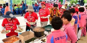 곤드레로 관광객 입맛 사로잡아요