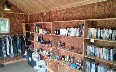 산촌 오지마을의 보물섬 점빵