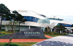 다향과 삶이 짙게 밴 풍요로운 녹색의 땅