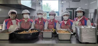 생활개선김천시聯, 장애우에 점심 대접