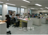 사람들에게 환한 미소 선사하는 치과기공사