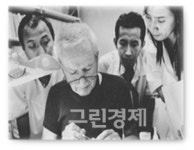 사람들에게 환한 미소 선사하는 치과기공사