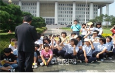 같이 안 가면 복잡한 일이 생긴디유, 그 여학생이