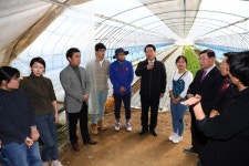 [동정]김영록 농식품부장관, 사회적농업 농장 방문