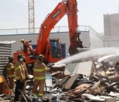 용산 붕괴 충격... 1966년 지어진 반세기 넘은 건축물이다? 논란 일파만파