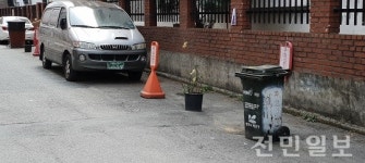 내 집 앞 도로는 내꺼 노상 적치물 극성