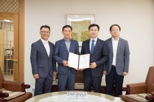 (유)태진목재(4종) | 목재산업 기업 8곳, 전북대 목재응용과학과에 장학금 전달