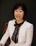 맑은 물 부어주기운동을 전개하는 김재덕 발행인