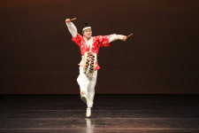 한가위의 아쉬움을 전통 춤사위로 달래볼까