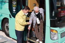 전춘성 진안군수, 코로나19 예방접종센터 위문