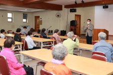 진안군 전춘성 군수, 은빛노인대학서 특강