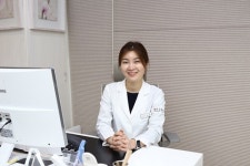 [칼럼] 피부탄력 문제와 이중턱, 리프팅으로 개선 가능