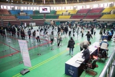 군산월명체육관 내 신속항원검사 선별진료소 운영