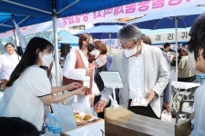 정읍시 제1회 연지마당 나눔장터 성황